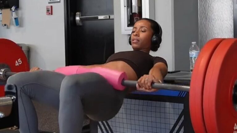 Trainer-says-she-grew-her-glutes-in-two-weeks-with-these-exercises.jpg