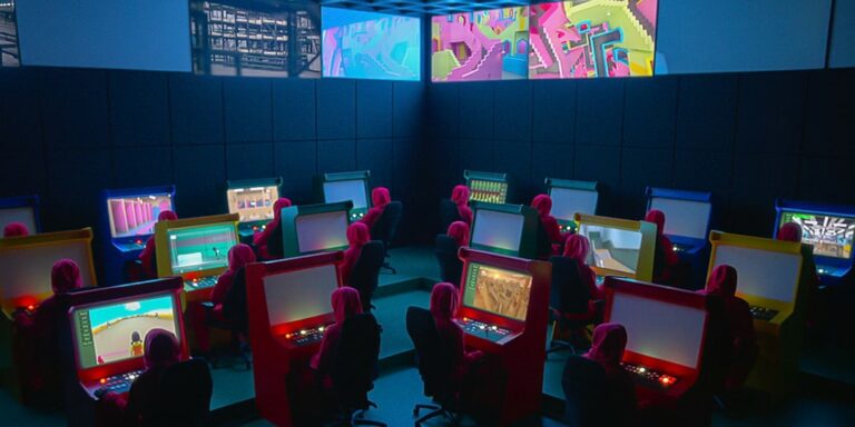 Watch-456-Contestants-Face-Off-in-New-Trailer-for-039Squid-Game-The-Challenge039.jpg