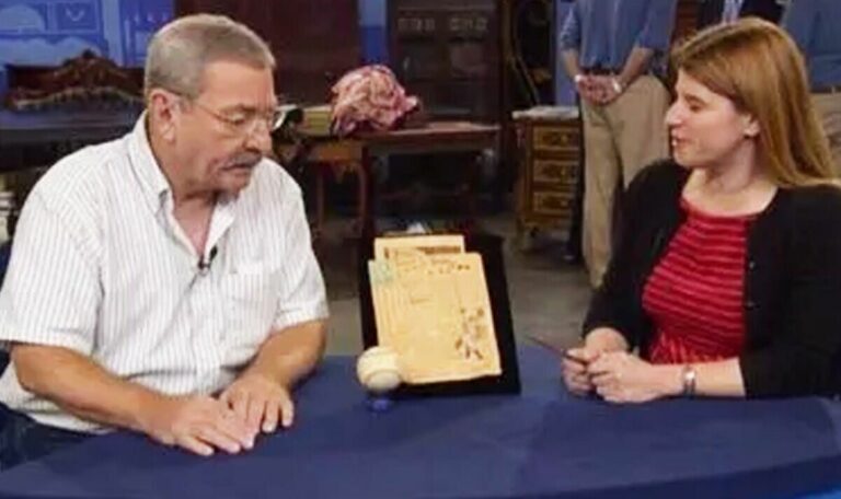 Antiques-Roadshow-guest-baffled-by-incredible-value-of-13th-birthday-present.jpg