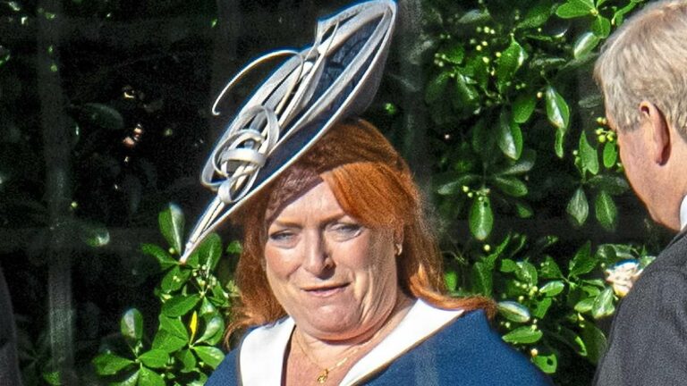Are-these-the-worst-lookalikes-ever-in-a-royal-TV-drama.jpg