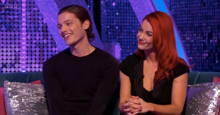 BBC-Strictlys-Bobby-Brazier-reveals-sweet-moment-with-his-dad-after-tribute-to-late-mum-Jade-.jpg