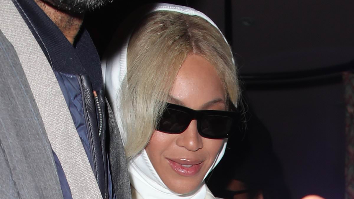 Beyonce-seen-dines-with-Jay-Z-Tom-Cruise-and-Henry-Cavill.jpg