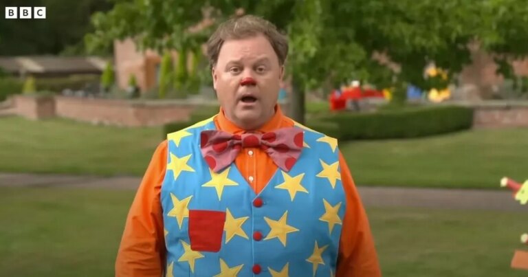 CBeebies-Mr-Tumble-star-Justin-Fletcher-victim-of-sick-death-hoax-yet-again.jpg