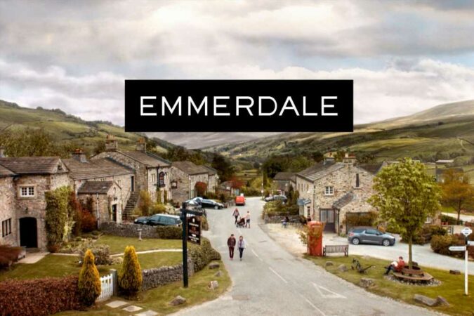 Coronation-Street-star-joins-Emmerdale-in-a-major-new-role-and-starts-filming-this-week-The-Sun.jpg