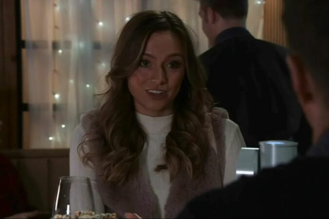 Coronation-Street-viewers-call-out-x27continuity-errorx27-with-Crystalx27s-return-raging-x27the-writers-canx27t-do-subtlex27-The-Sun.jpg