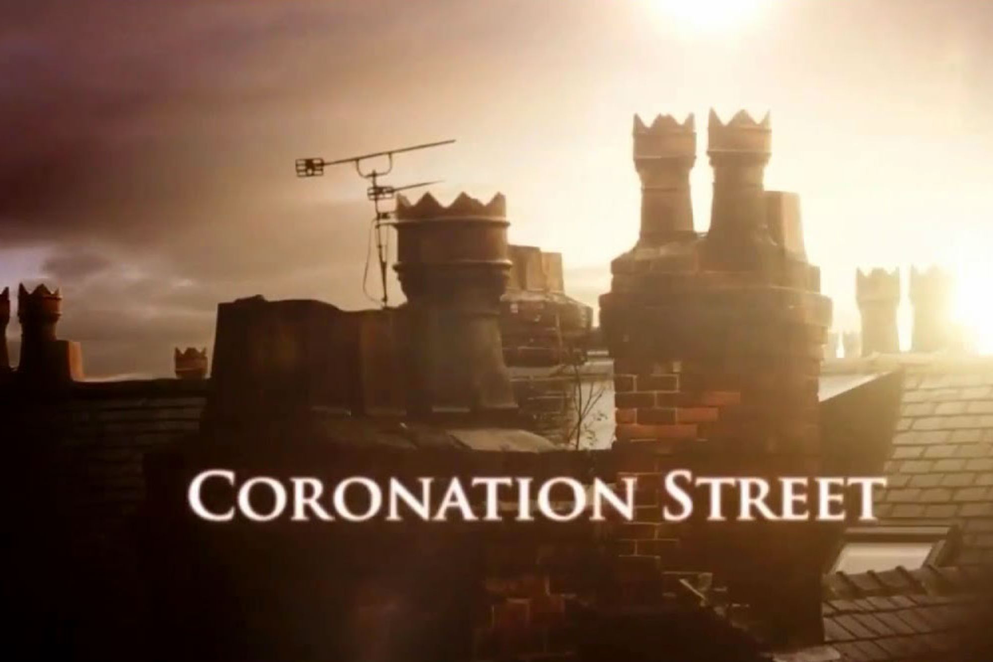 Coronation-Street-villain-Damon-Hays-return-revealed-with-a-shock-love-twist-The-Sun.jpg
