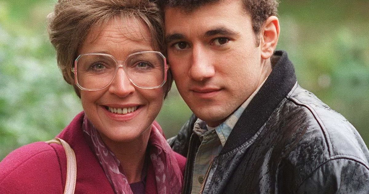 Coronation-Streets-Deirdre-Barlow-toy-boy-star-unrecognisable-as-he-lands-Netflix-role.jpg