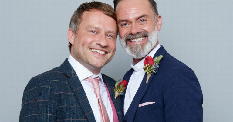 Corrie-hit-with-Ofcom-complaints-after-intimate-Paul-Foreman-scenes-amid-MND-battle.jpg