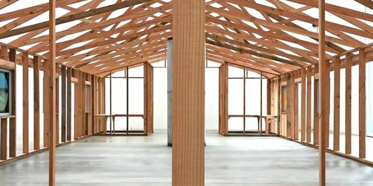 Dover-Street-Market-Will-Partner-With-Felix-Art-Fair-to-Create-Joint-Installation.jpg