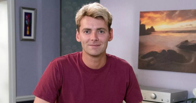 EastEnders-Peter-Beale-stars-real-life-mum-and-sister-both-work-on-same-soap.jpg