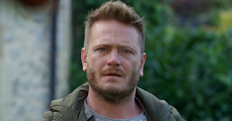 Emmerdale-David-quits-village-as-Jacobs-fling-with-Victoria-is-rumbled.jpg