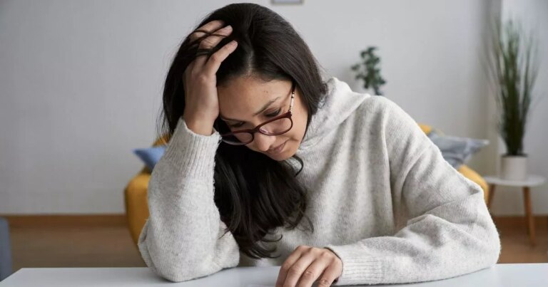 Expert-shares-tips-to-sleeping-in-the-cold-–-without-racking-up-heating-bill.jpg