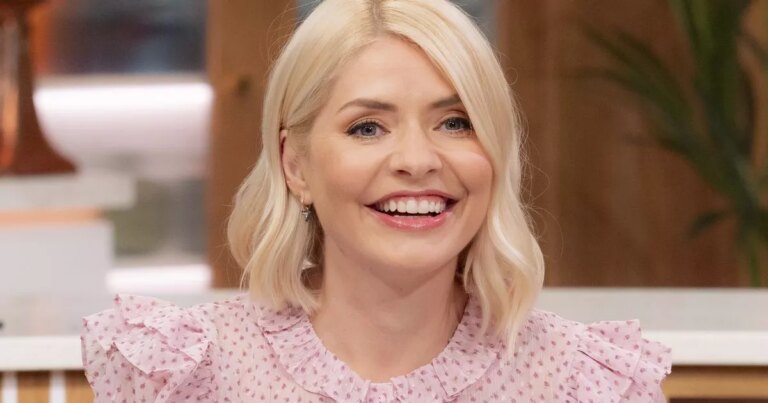 Famous-royal-in-talks-to-join-This-Morning-line-up-after-Holly-Willoughby-exit.jpg