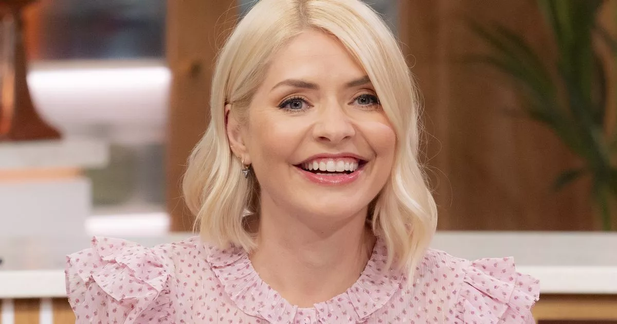 Famous-royal-in-talks-to-join-This-Morning-line-up-after-Holly-Willoughby-exit.jpg