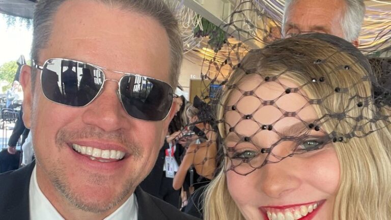 Good-bet-hunting-Matt-Damon-brings-Hollywood-glamour-to-the-Birdcage.jpg