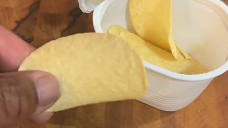 Have-you-been-eating-Pringles-wrong.jpg