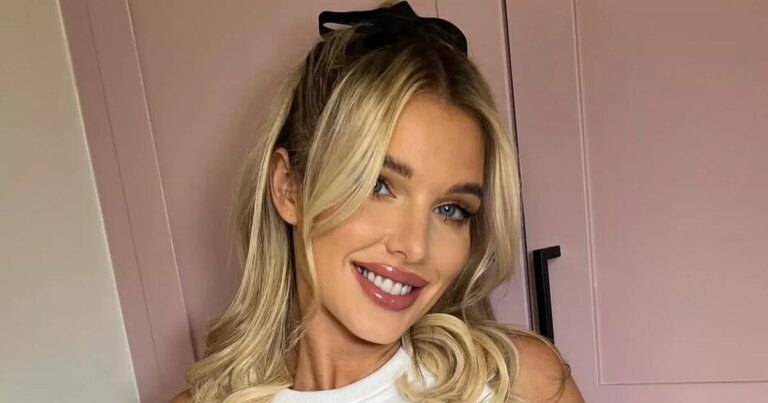Helen-Flanagan-cruelly-mum-shamed-after-she-poses-braless-in-paper-thin-top.jpg
