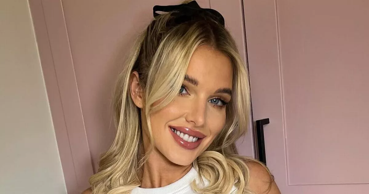 Helen-Flanagan-cruelly-mum-shamed-after-she-poses-braless-in-paper-thin-top.jpg