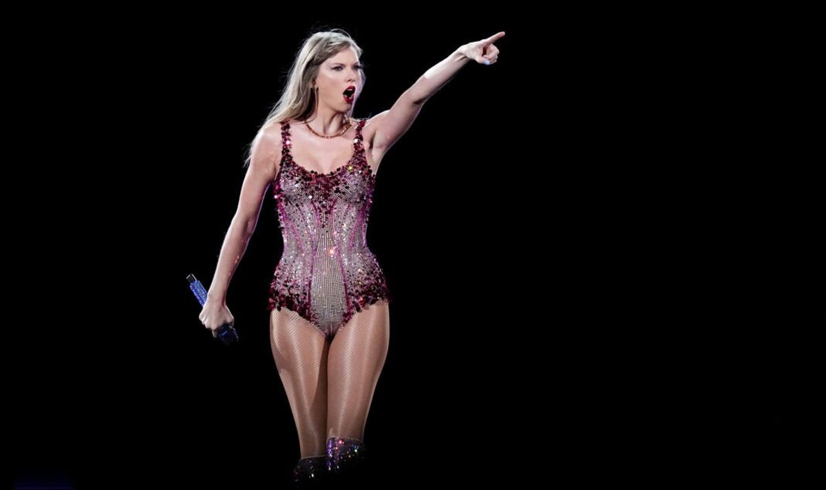 How-Taylor-Swifts-shows-boost-economy-by-billions.jpg