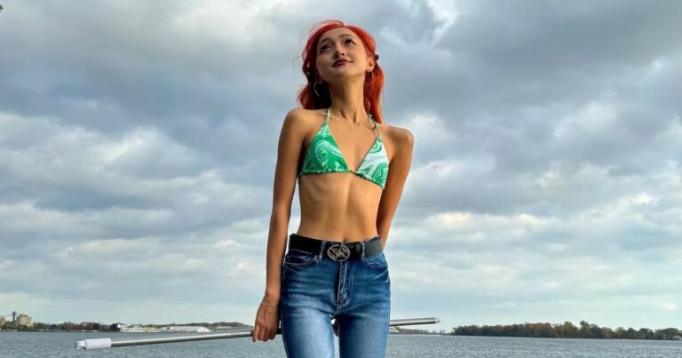 I-dont-care-that-I-have-a-flat-chest-–-you-dont-need-big-boobs-to-cosplay.jpg