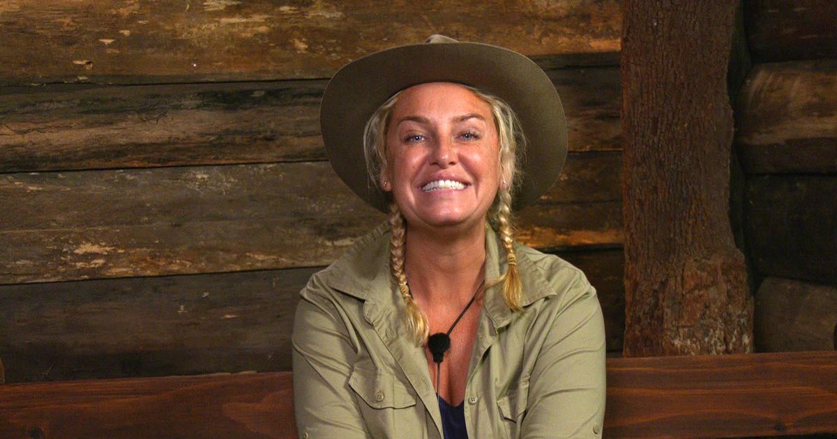 ITV-Im-A-Celebritys-Josie-Gibson-left-flustered-as-she-spots-Marvin-in-the-shower.jpg