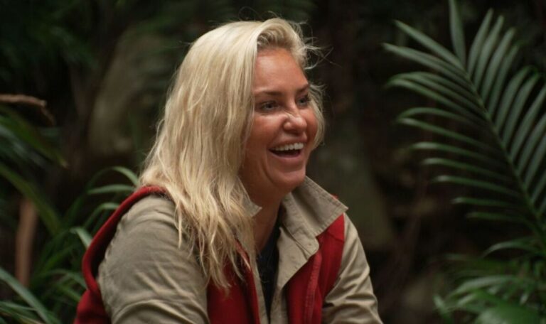 Im-A-Celeb-fans-say-the-same-thing-as-Josie-Gibson-reacts-to-Marvins-abs.jpg