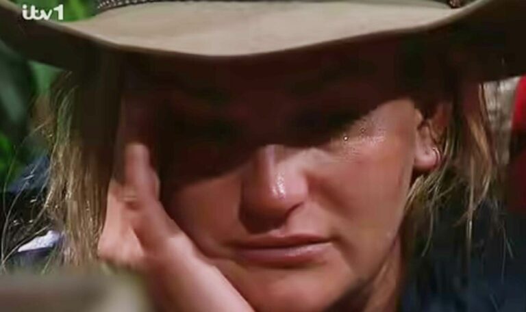 Im-A-Celebrity-star-Jamie-Lynn-Spears-in-pit-of-despair-after-walk-out-blow.jpg
