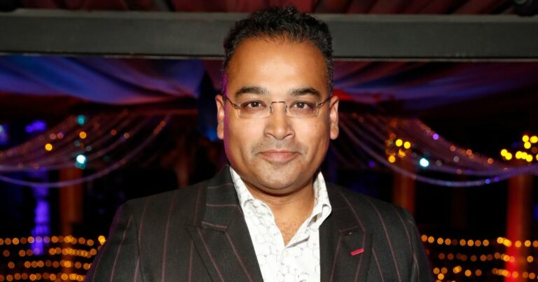 Inside-BBC-Strictlys-Krishnan-Guru-Murthys-suspension-from-Channel-4-after-off-air-slip-up-.jpg