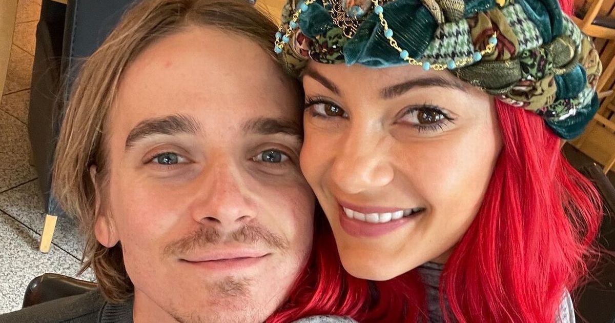 Joe-Sugg-breaks-silence-after-Bobby-tries-to-kiss-Dianne-who-pulls-away.jpg