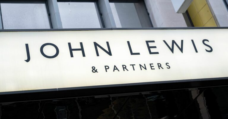 John-Lewis-big-early-Black-Friday-savings-on-perfumes-from-Tom-Ford-and-Marc-Jacobs.jpg