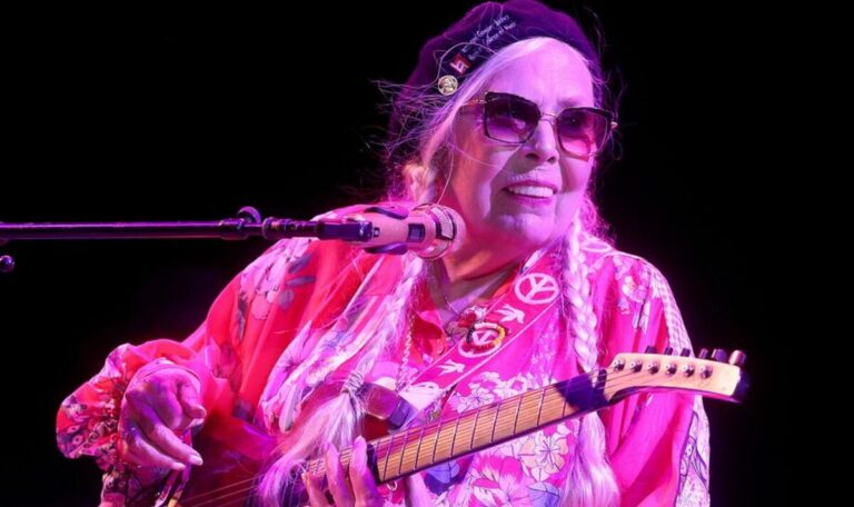 Joni-Mitchell-almost-unrecognisable-in-photos-from-younger-years-as-she-turns-80.jpg