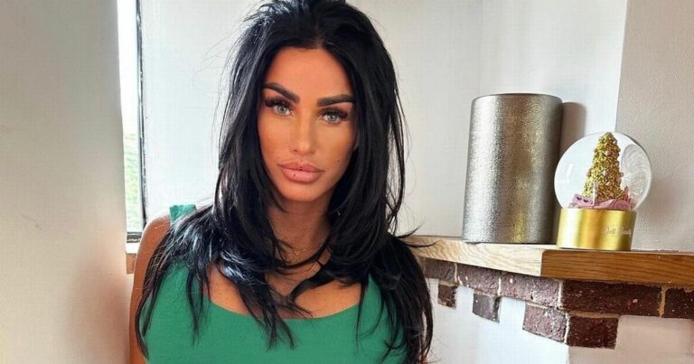 Katie-Price-in-hospital-dash-after-eye-starts-to-bleed-in-worrying-health-scare.jpg