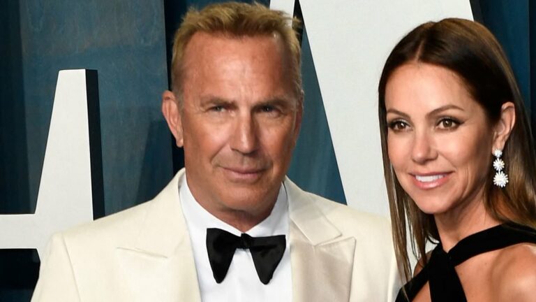 Kevin-Costner-68-hangs-out-with-Jewel-49-on-Necker-Island.jpg
