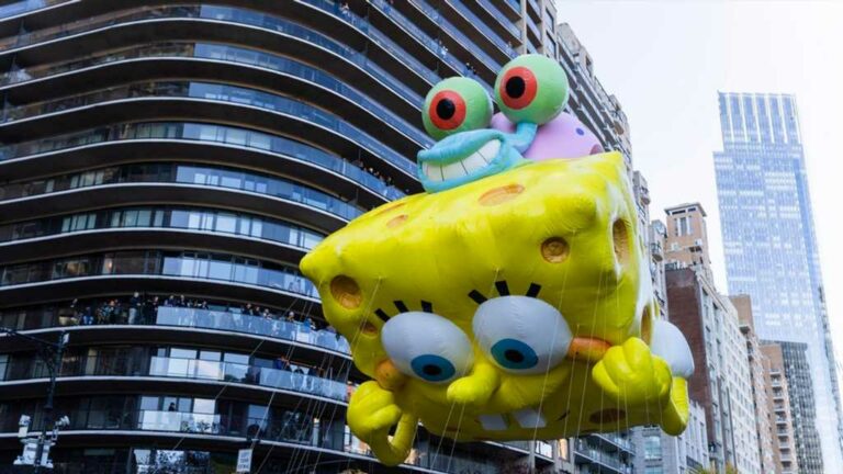 Macys-Thanksgiving-Day-Parade-Goes-All-In-On-Animated-Character-Balloons.jpg