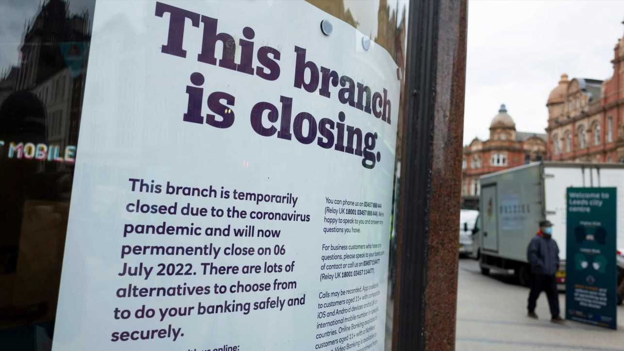 Major-high-street-bank-confirms-18-new-branch-closures-this-winter-is-your-local-going-The-Sun.jpg