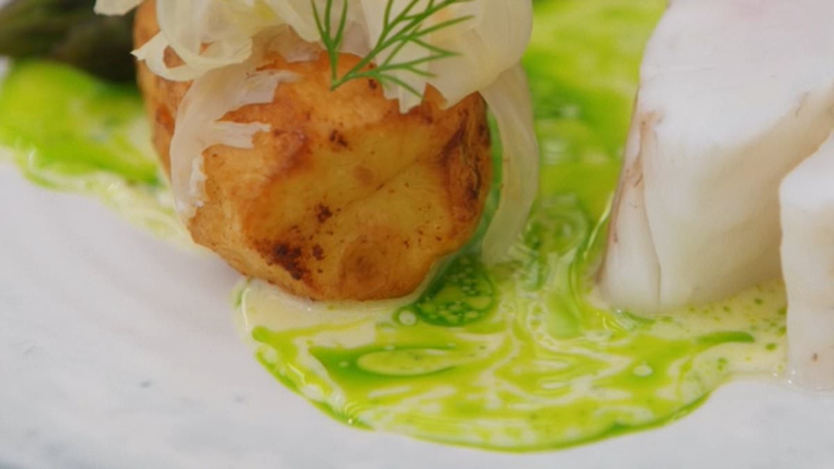 MasterChef-The-Professionals-contestants-obsessed-with-apossplit-sauceapos.jpg