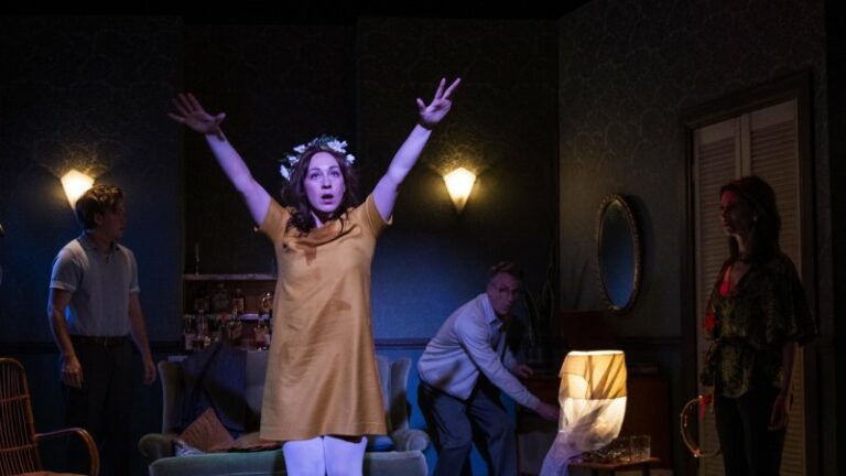 Not-crying-Woolf-This-production-deserves-to-sell-out-and-probably-will.jpg