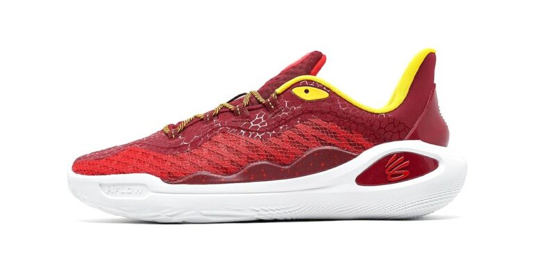 Official-Images-of-the-Under-Armour-Curry-11-quotBruce-Lee-Firequot.jpg