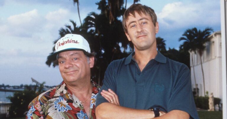 Only-Fools-And-Horses-fans-complain-as-they-notice-problem-in-iconic-episodes.jpg