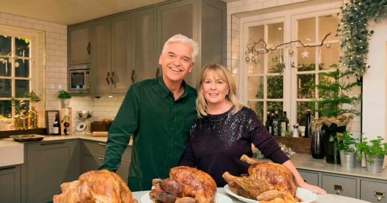 Phillip-Schofields-wife-still-loves-him-and-plans-to-spend-Christmas-together.jpg