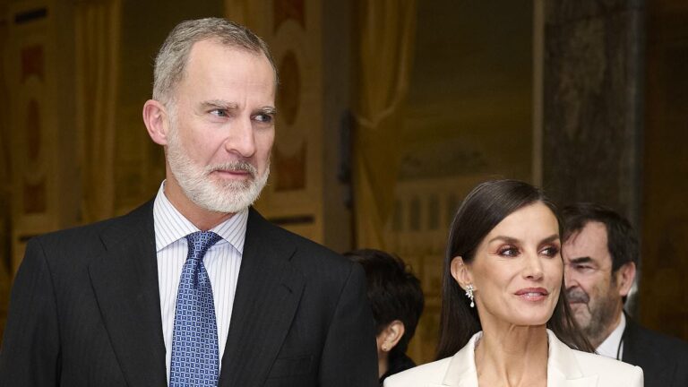 Queen-Letizia-of-Spain-attends-journalism-awards-with-King-Felipe.jpg