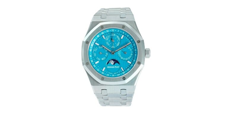 Rare-Audemars-Piguet-Royal-Oak-UAE-Limited-Edition-Surfaces-for-Sale.jpg