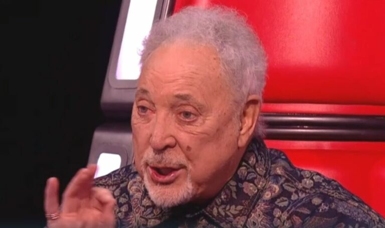 Sir-Tom-Jones-appearance-sparks-concern-as-The-Voice-coach-gives-health-update.jpg