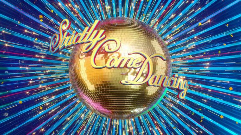 Strictly-Come-Dancing-star-announces-hex27s-engaged-as-Tess-Daly-Oti-Mabuse-amp-Neil-Jones-rush-to-say-congrats-The-Sun.jpg