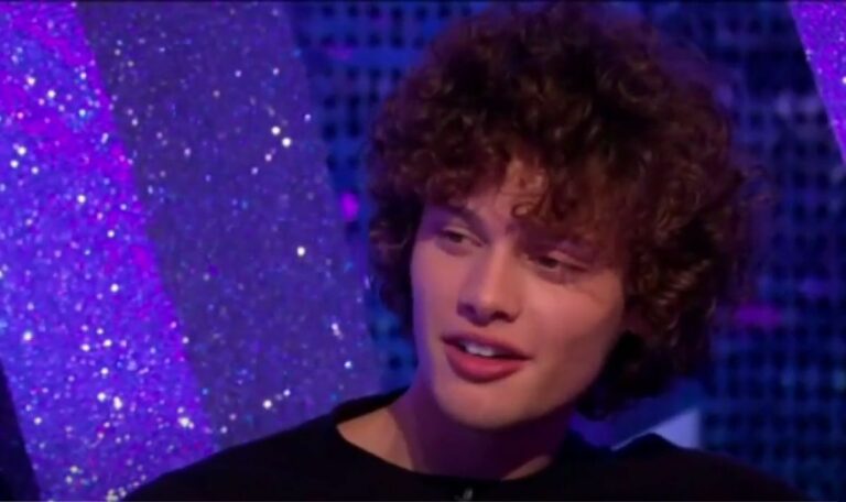 Strictlys-Bobby-Brazier-hints-hell-pay-tribute-to-late-mum-in-emotional-dance.jpg