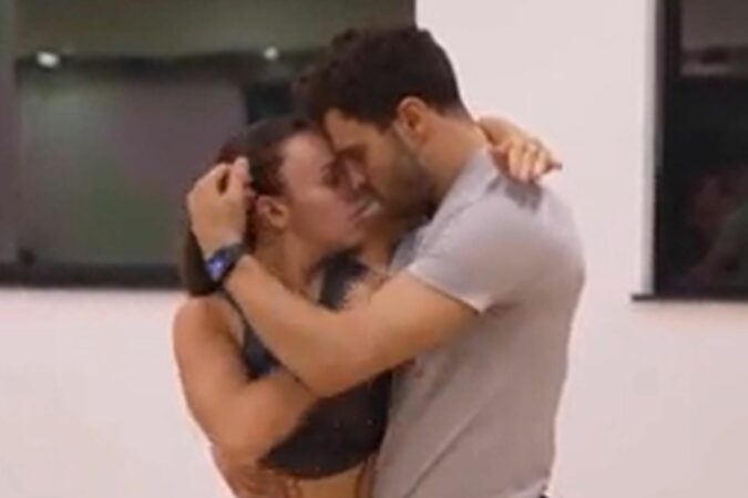 Strictlyx27s-Ellie-Leach-and-Vito-fuel-romance-rumours-as-they-get-flirty-practising-passionate-Argentine-Tango-The-Sun.jpg