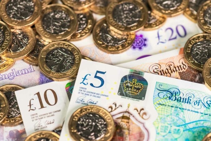 Tax-changes-Self-employed-workers-to-get-income-boost-of-350-thanks-to-Autumn-Statement-The-Sun.jpg