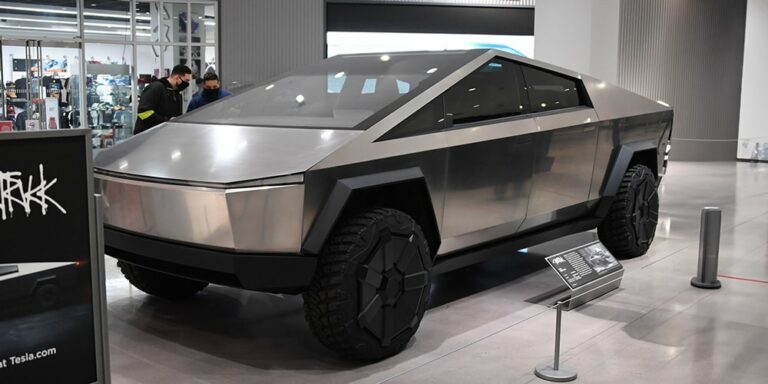 Tesla-Can-Sue-Cybertruck-Resellers-for-50000-USD.jpg