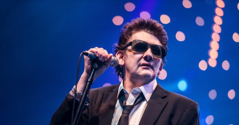 The-Pogues-Shane-MacGowan-dies-after-health-battle-left-him-unable-to-walk.jpg