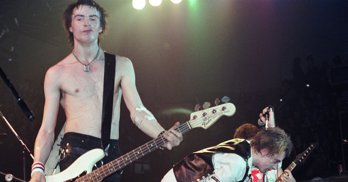 The-Sex-Pistols-big-fans-of-Sir-Cliff-Richard-but-the-feeling-isnt-mutual.jpg